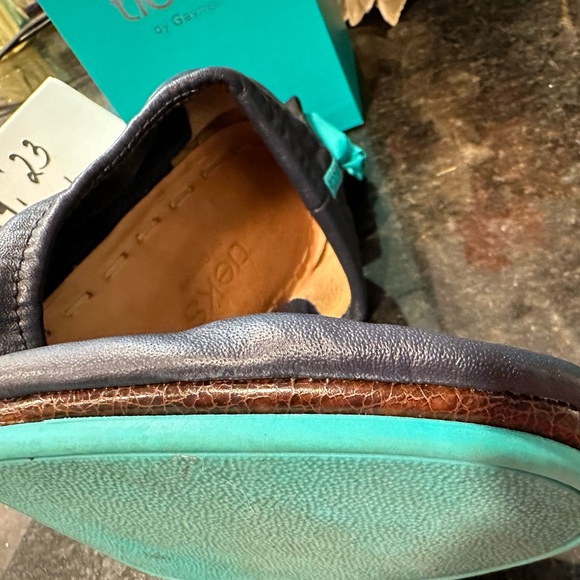 Tieks California Navy Size 9. EUC - Picture 5 of 10